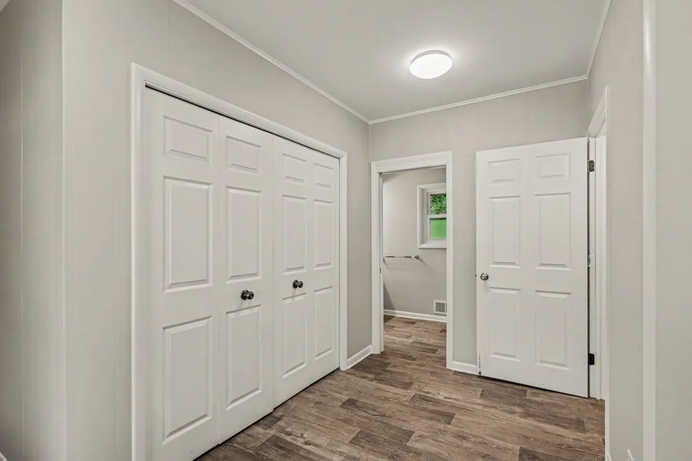 997 Colonial Court Holland, MI 49423