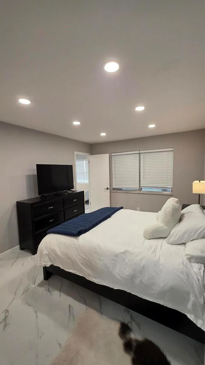 319 LAKE FRANCES DRIVE #319 West Palm Beach, FL 33411