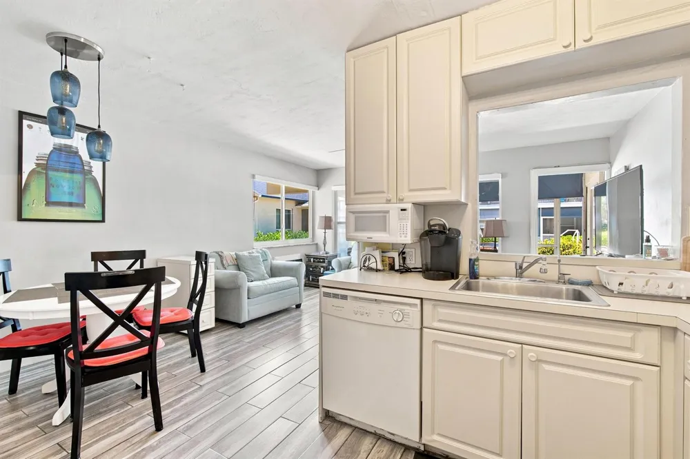 1960 NE 1ST STREET #B4 Deerfield Beach, FL 33441