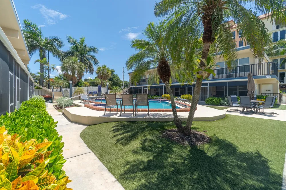 1960 NE 1ST STREET #B4 Deerfield Beach, FL 33441