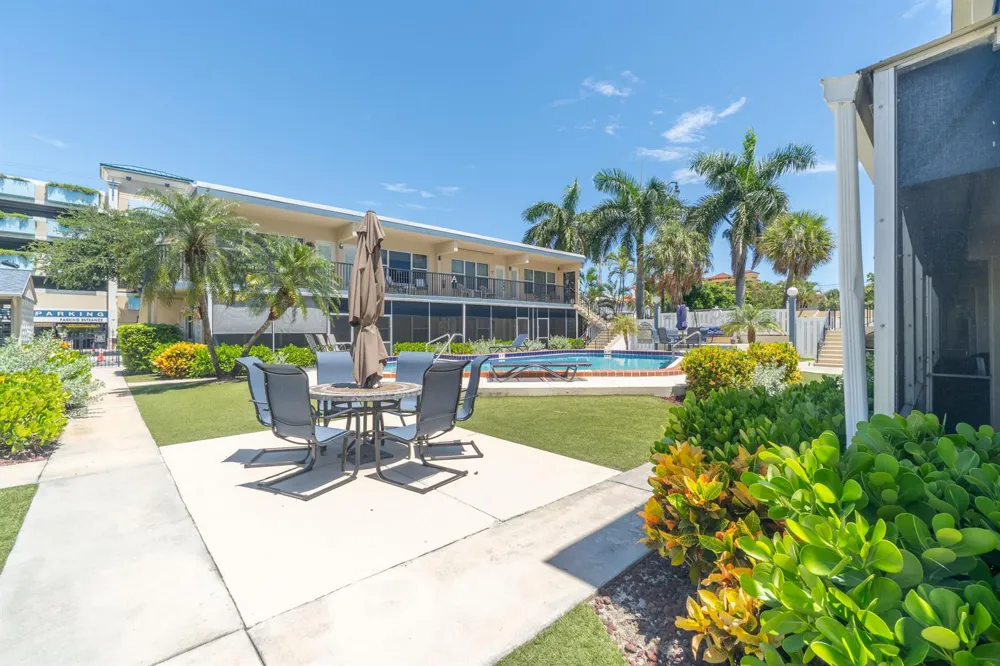 1960 NE 1ST STREET #B4 Deerfield Beach, FL 33441