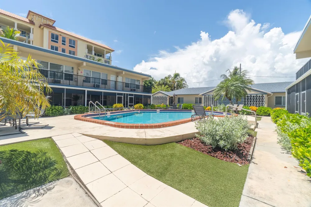 1960 NE 1ST STREET #B4 Deerfield Beach, FL 33441