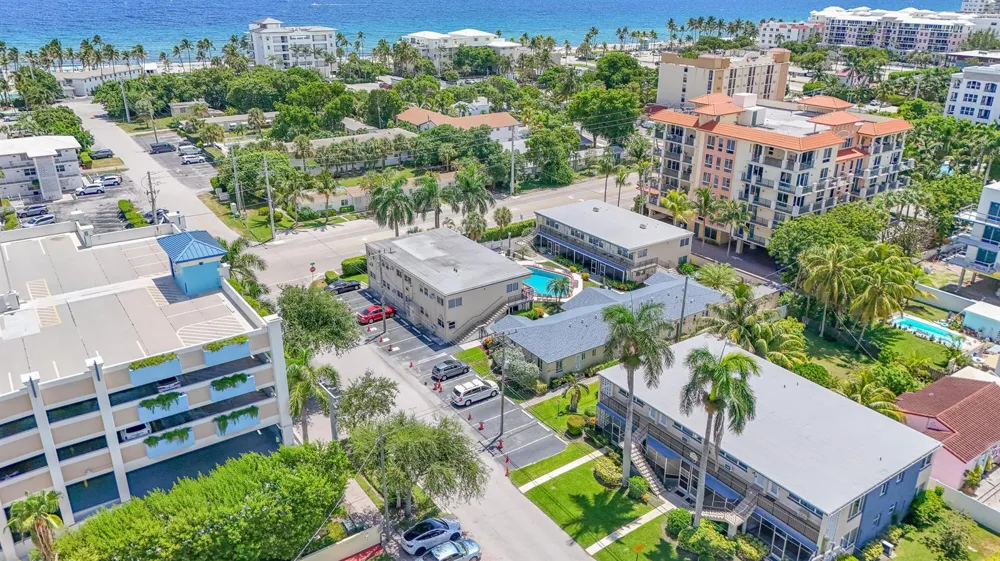 1960 NE 1ST STREET #B4 Deerfield Beach, FL 33441