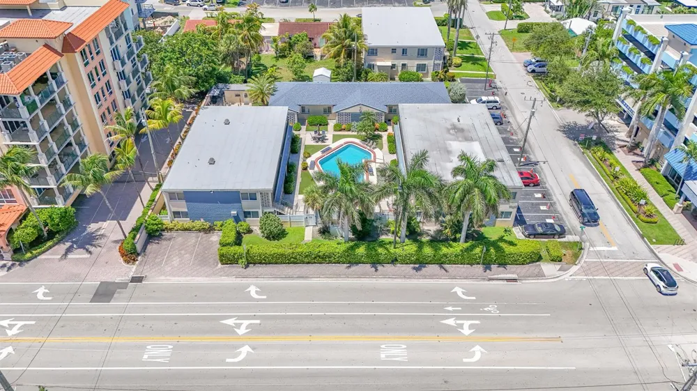 1960 NE 1ST STREET #B4 Deerfield Beach, FL 33441