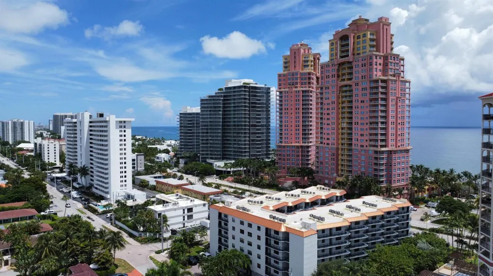 2029 OCEAN BOULEVARD #403 Fort Lauderdale, FL 33305
