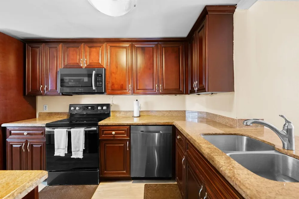 2029 OCEAN BOULEVARD #403 Fort Lauderdale, FL 33305