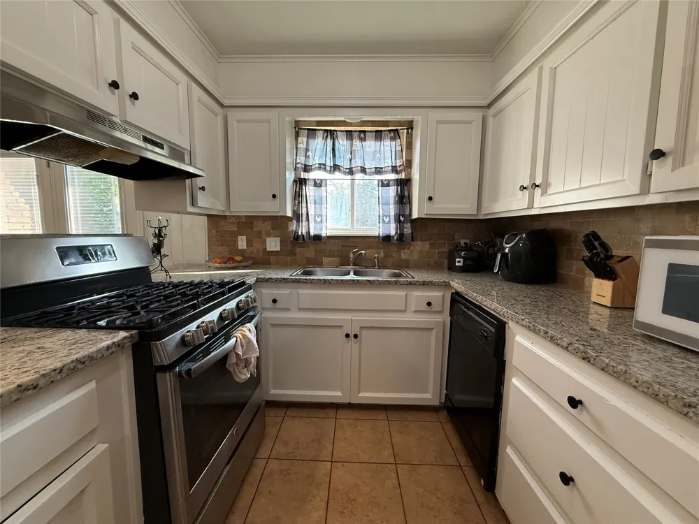10134 E 24th EastPlace Tulsa, OK 74129
