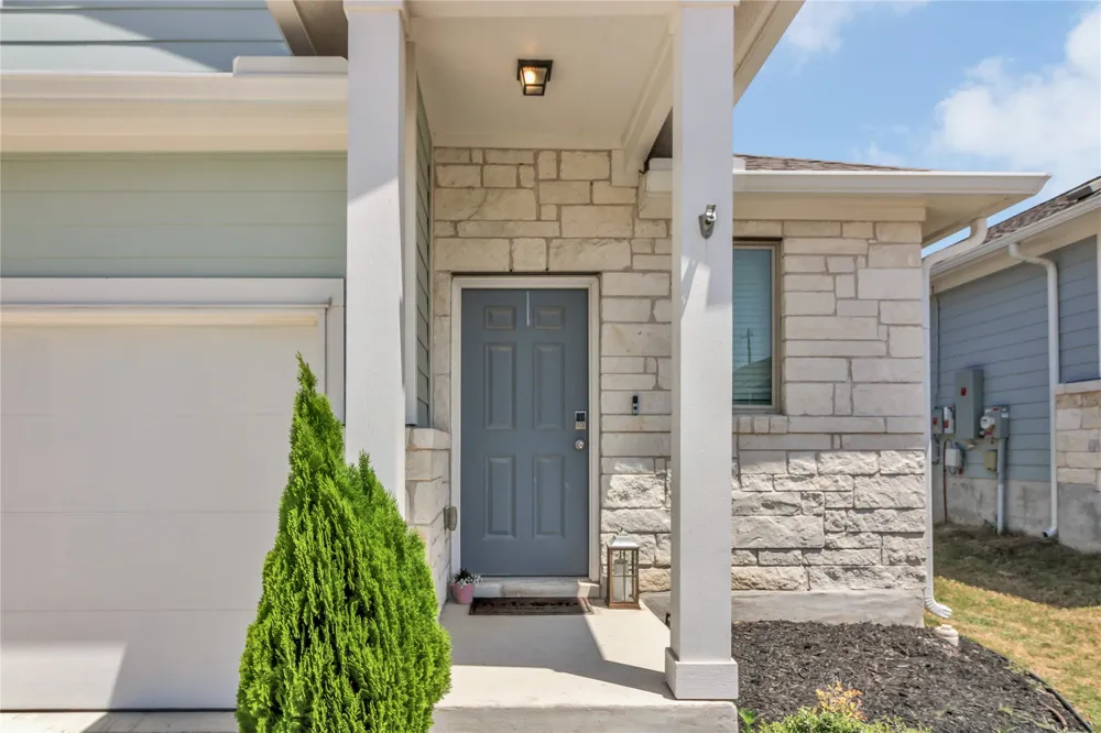 112 Old Stagecoach Road Jarrell, TX 76537