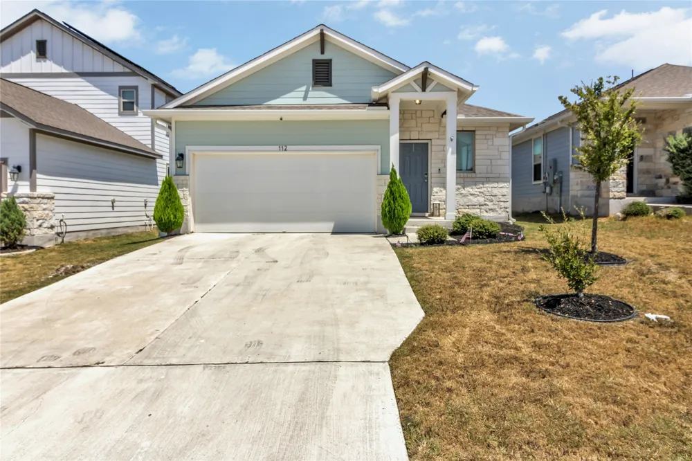 112 Old Stagecoach Road Jarrell, TX 76537