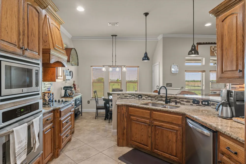 3740 County Road 2156 Caddo Mills, TX 75135
