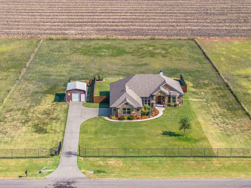 3740 County Road 2156 Caddo Mills, TX 75135