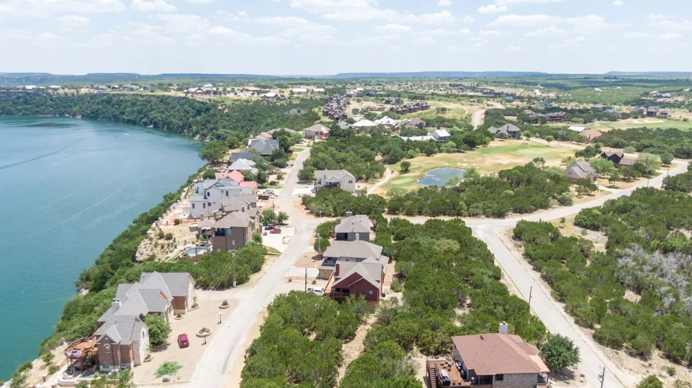 205 Oyster Graford, TX 76449