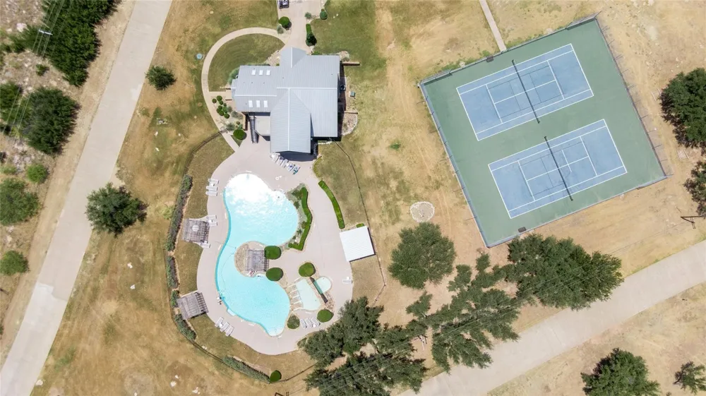 205 Oyster Graford, TX 76449