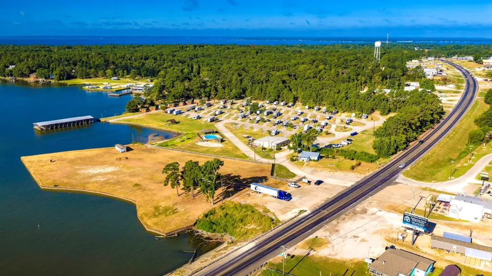 13107 Us Highway 190 W Onalaska, TX 77360
