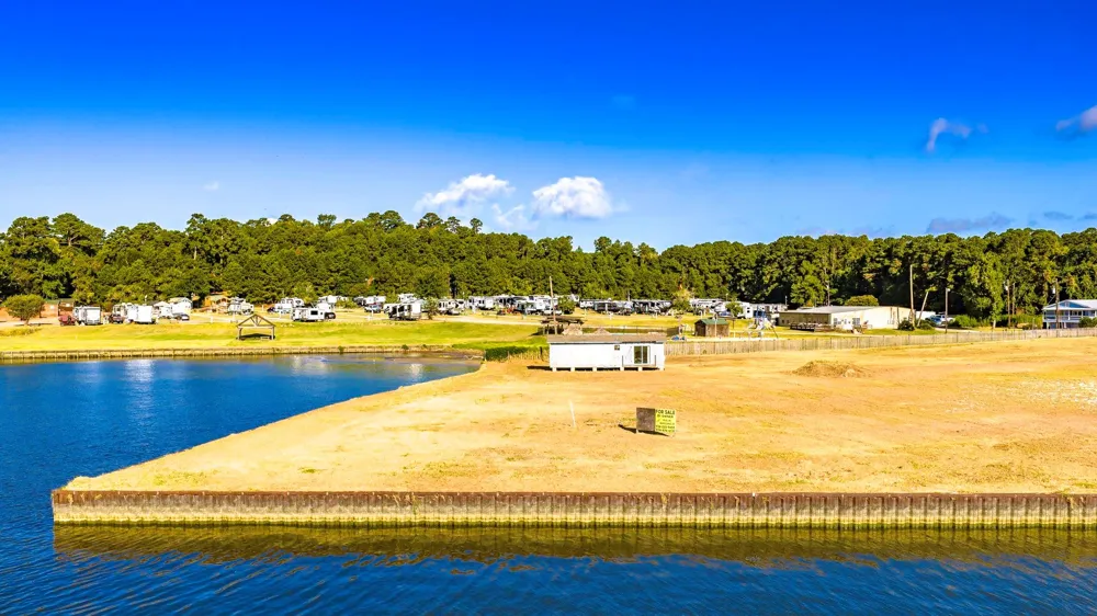 13107 Us Highway 190 W Onalaska, TX 77360