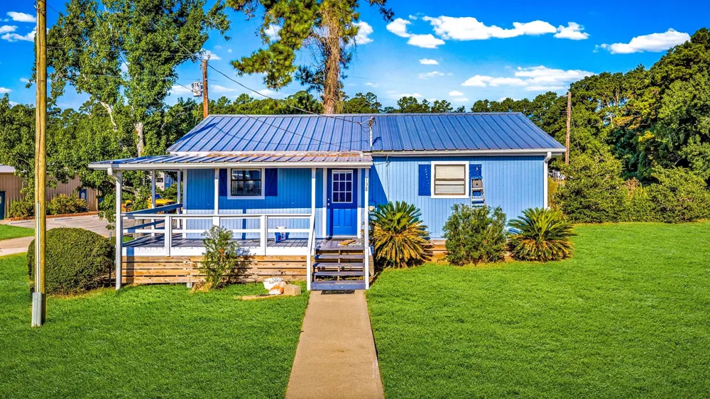13107 Us Highway 190 W Onalaska, TX 77360