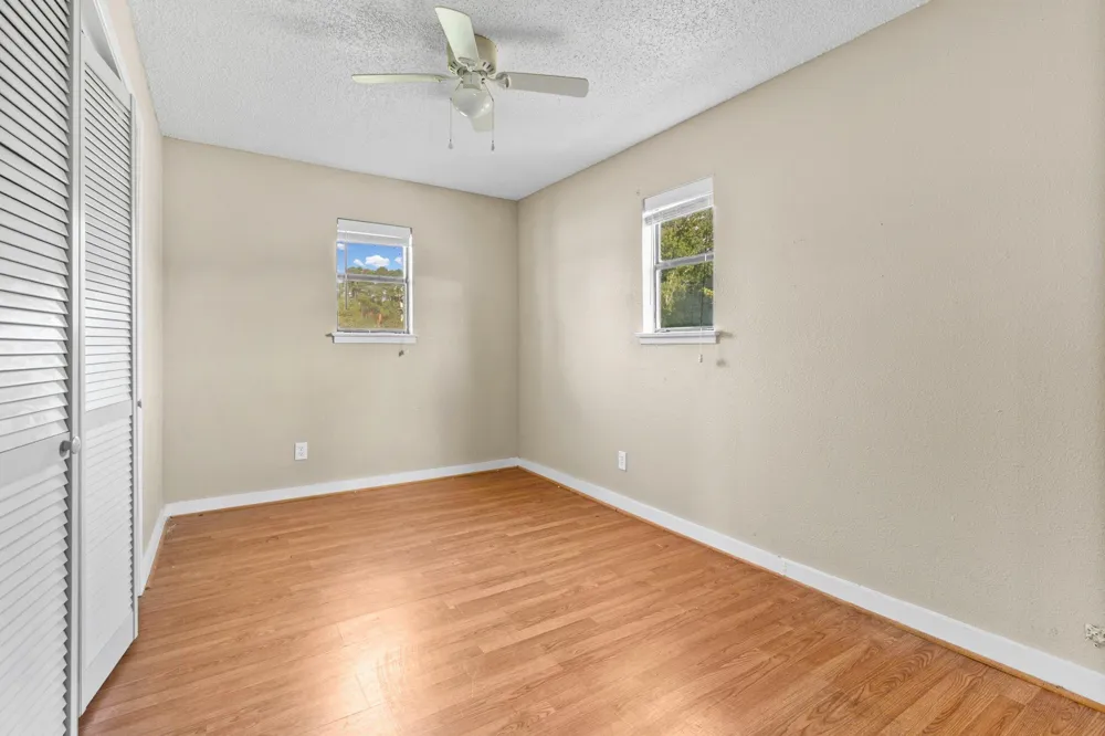 13107 Us Highway 190 W Onalaska, TX 77360