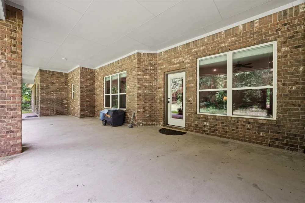 1574 Silver Creek Lane Montgomery, TX 77316