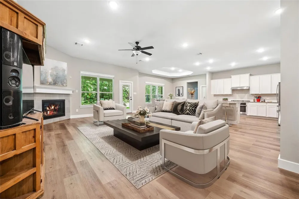 1574 Silver Creek Lane Montgomery, TX 77316