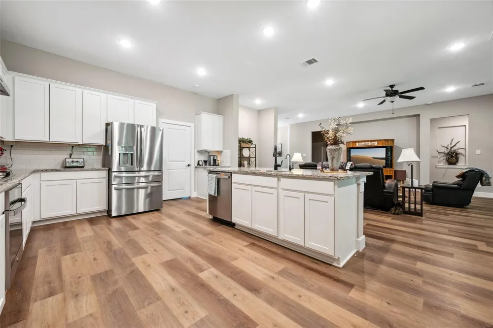 1574 Silver Creek Lane Montgomery, TX 77316