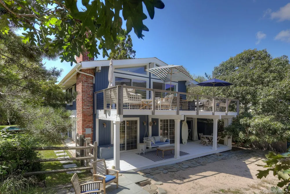 18 Cliff Road Amagansett, NY 11930
