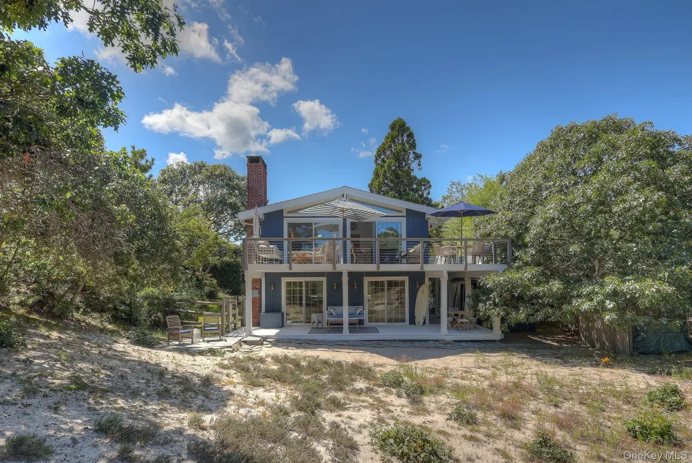 18 Cliff Road Amagansett, NY 11930