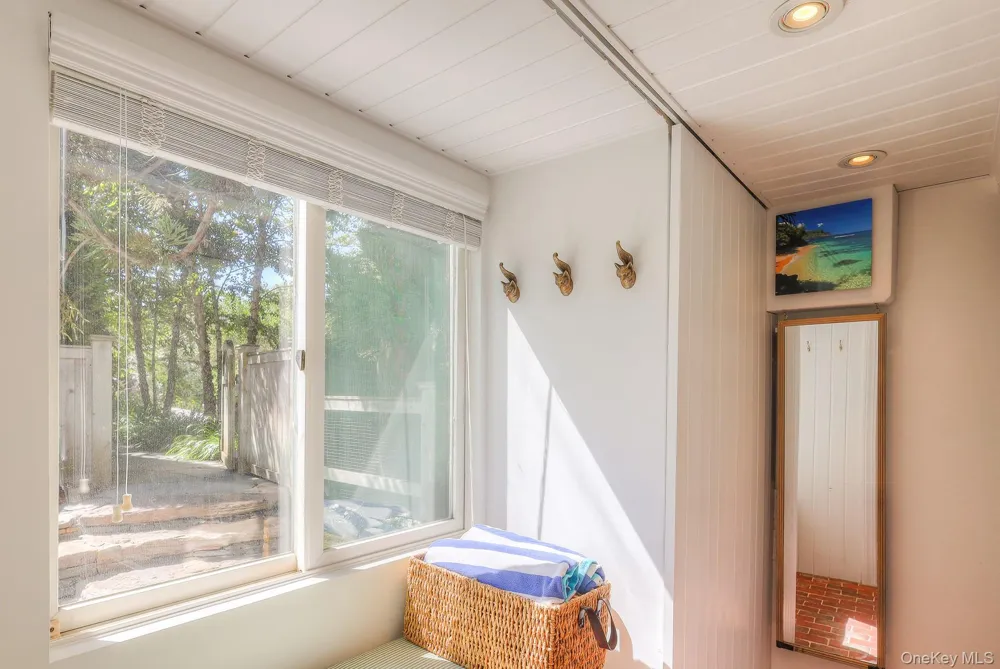 18 Cliff Road Amagansett, NY 11930