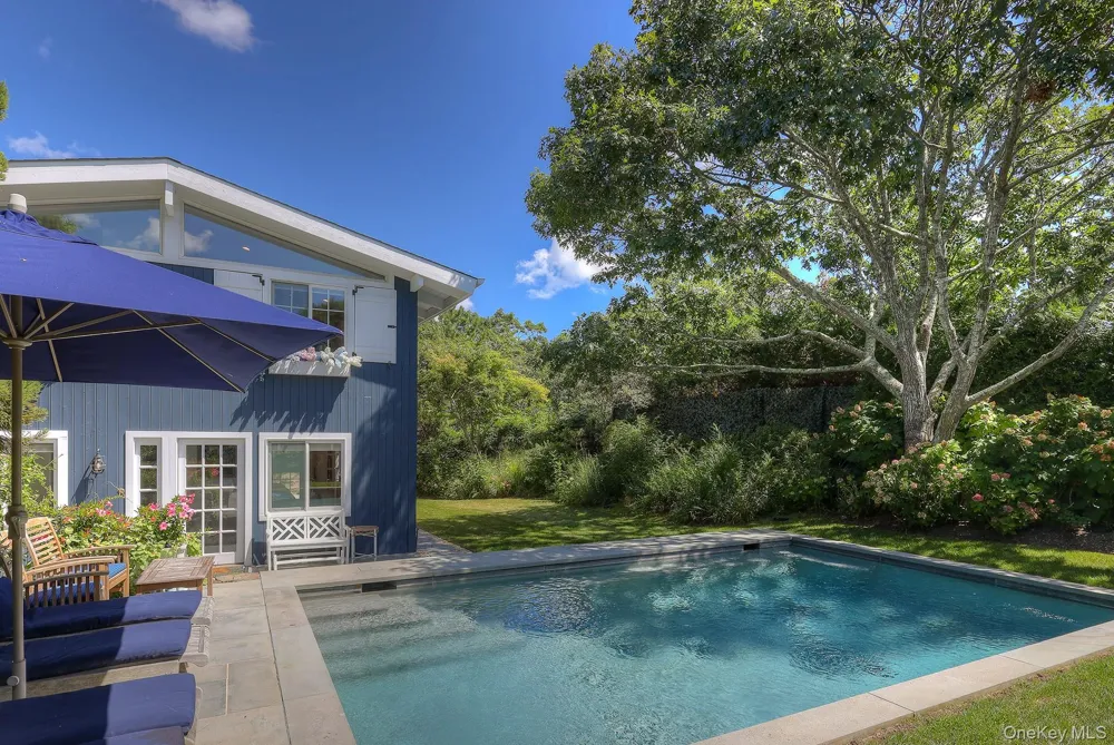18 Cliff Road Amagansett, NY 11930