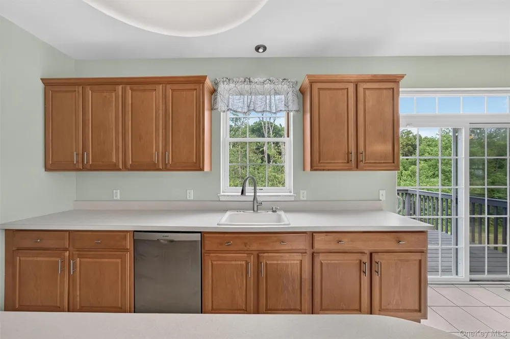 5 Oldwyck Crescent Highland Mills, NY 10930