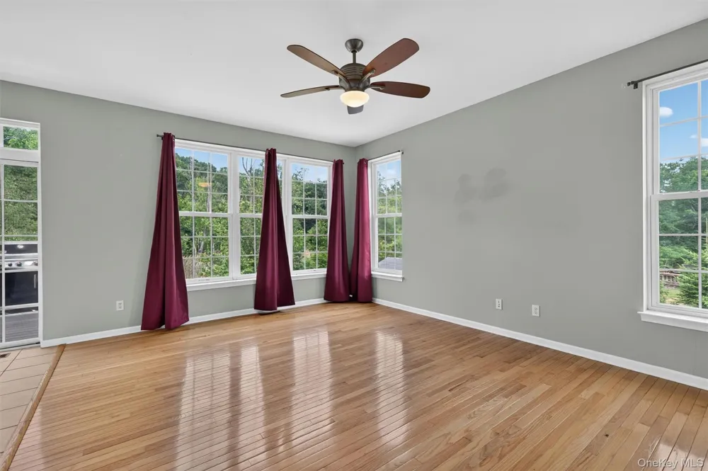 5 Oldwyck Crescent Highland Mills, NY 10930
