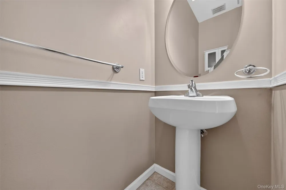 5 Oldwyck Crescent Highland Mills, NY 10930