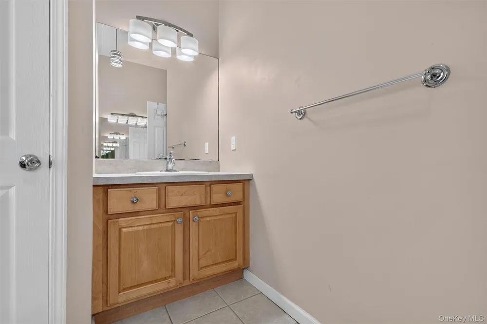 5 Oldwyck Crescent Highland Mills, NY 10930