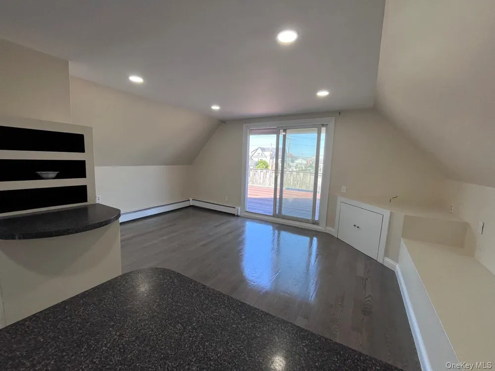 252 Lindell Boulevard Long Beach, NY 11561