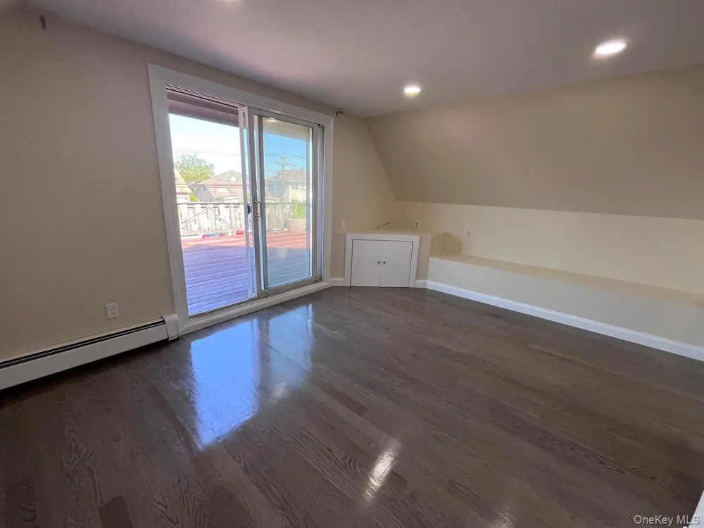 252 Lindell Boulevard Long Beach, NY 11561