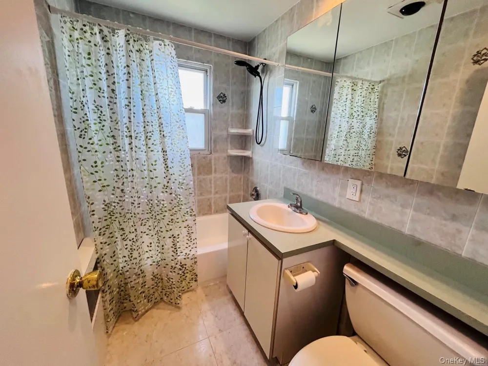 252 Lindell Boulevard Long Beach, NY 11561