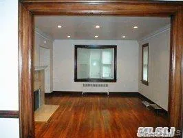 59 Essex Road Great Neck, NY 11023