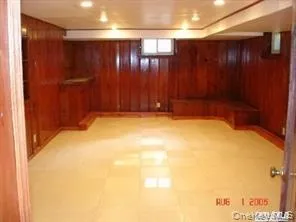 59 Essex Road Great Neck, NY 11023