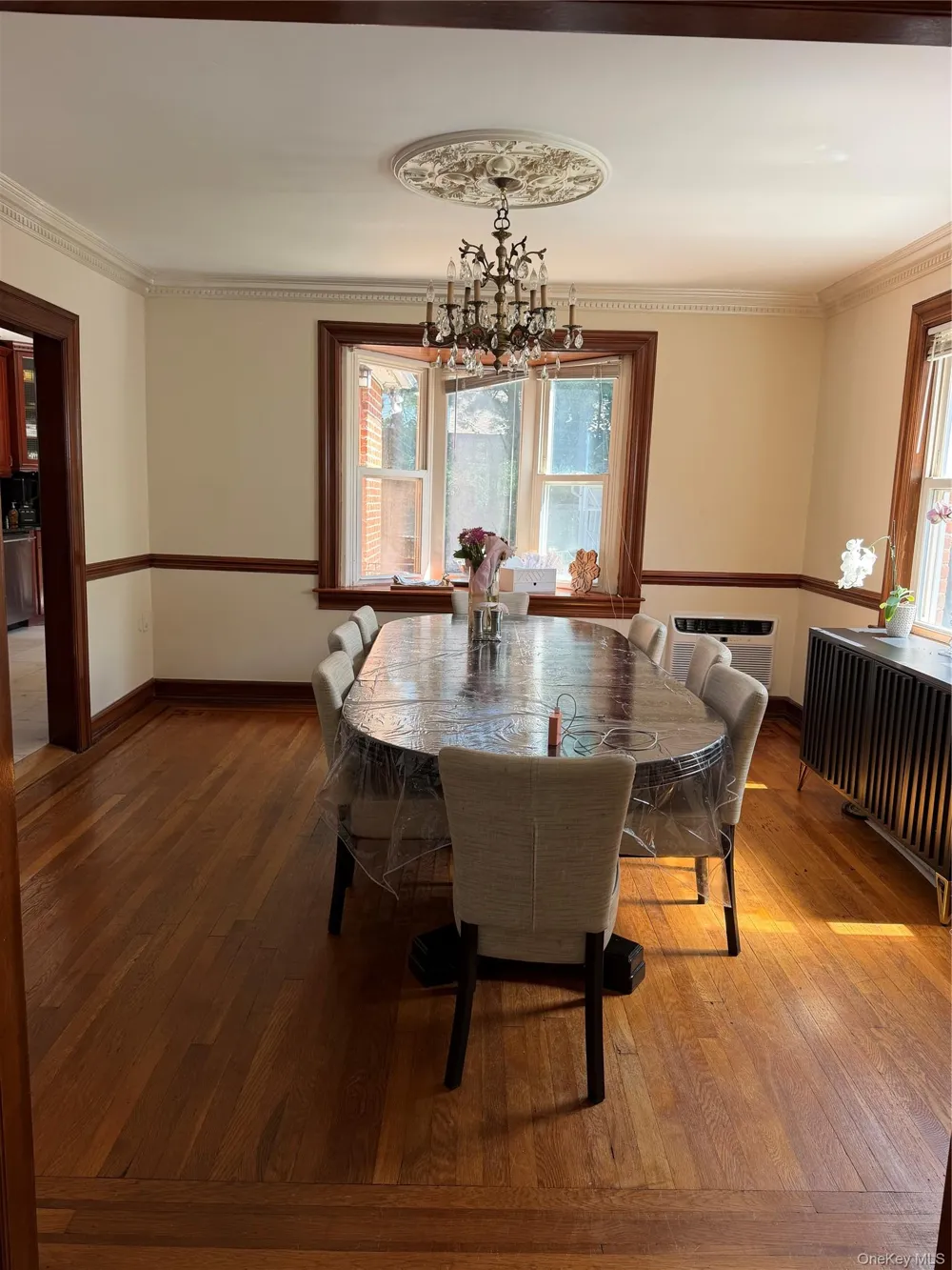 59 Essex Road Great Neck, NY 11023