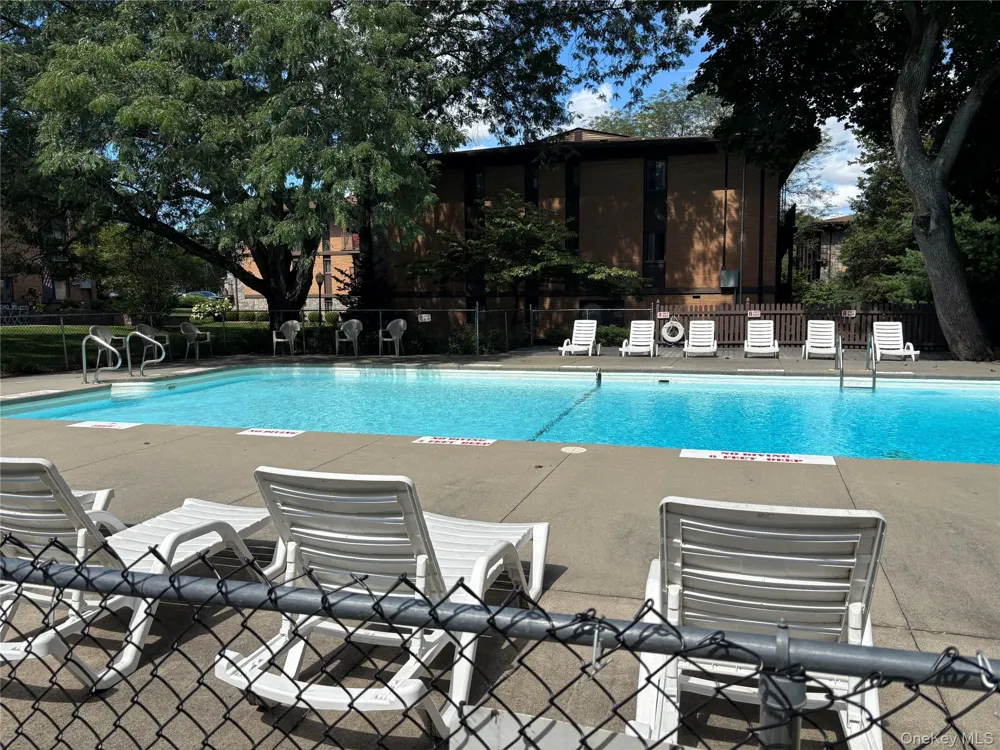 10 Oakwood Terrace #37 New Windsor, NY 12553