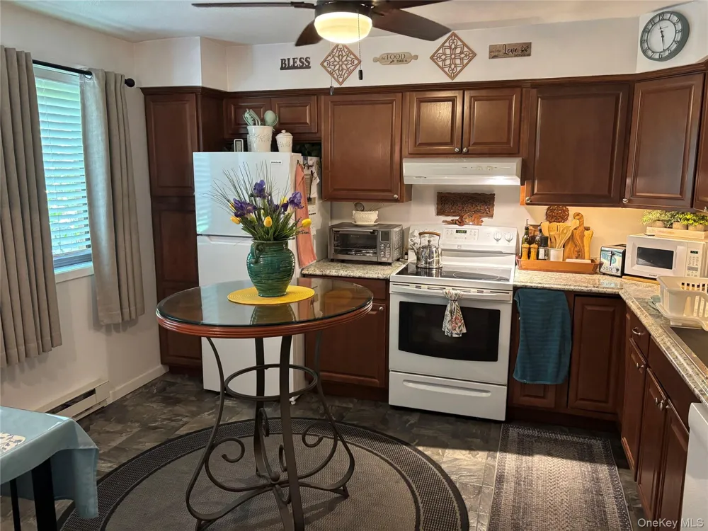 10 Oakwood Terrace #37 New Windsor, NY 12553