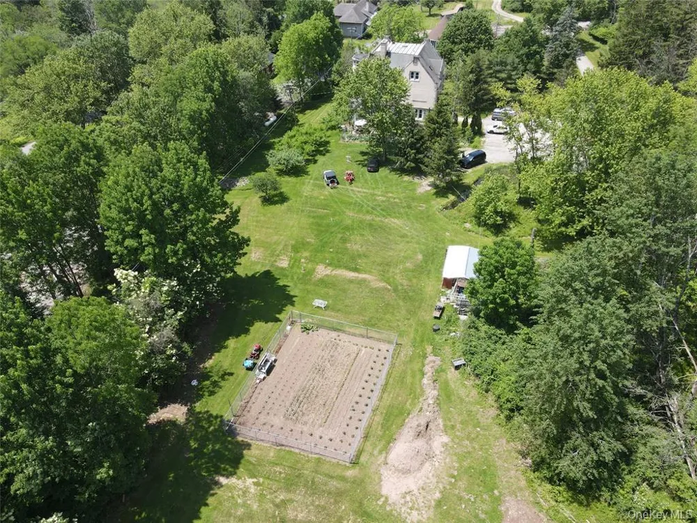 48 Loomis Village Road Liberty, NY 12754