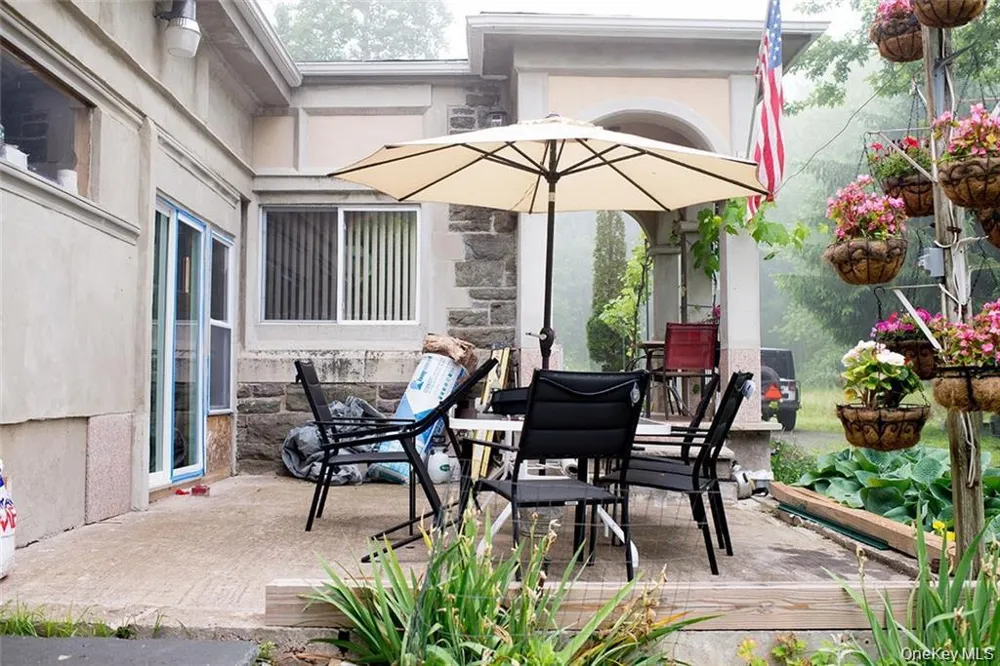 48 Loomis Village Road Liberty, NY 12754
