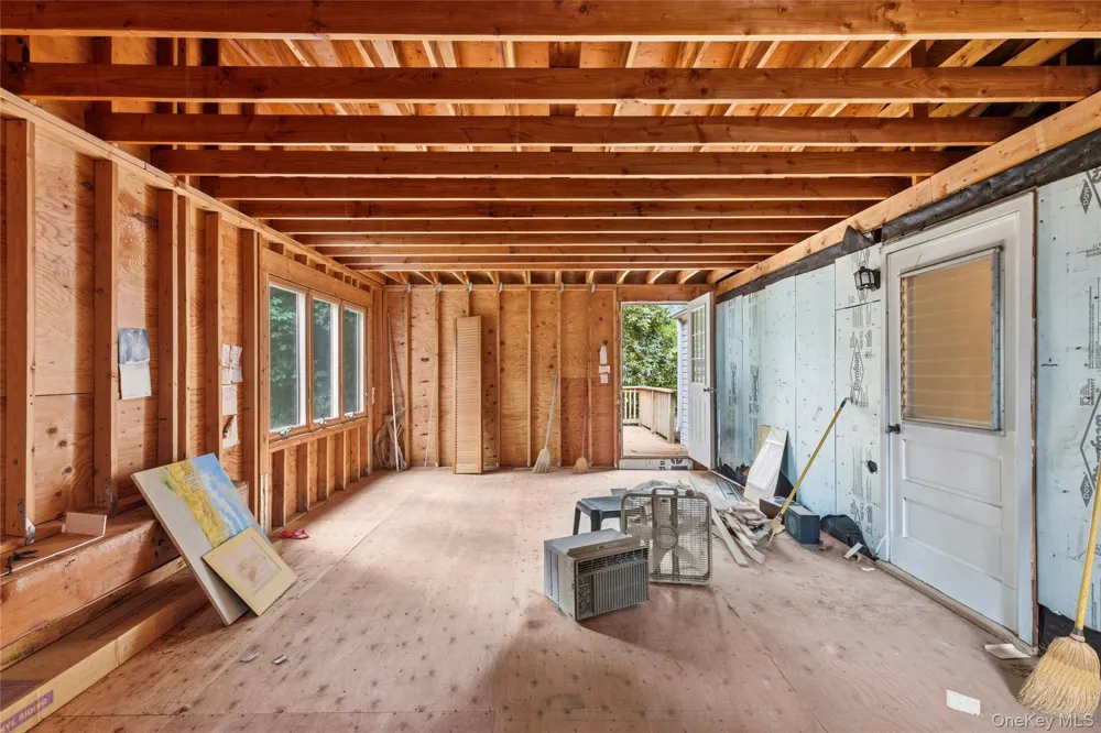 41 Shirley Street Wading River, NY 11792