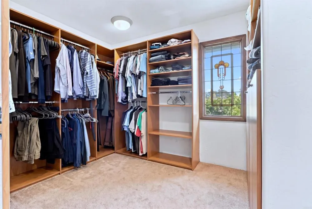 3056 Overhill Drive Vista, CA 92084