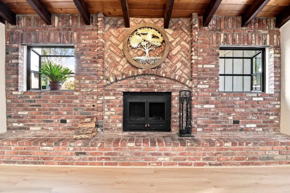 3056 Overhill Drive Vista, CA 92084