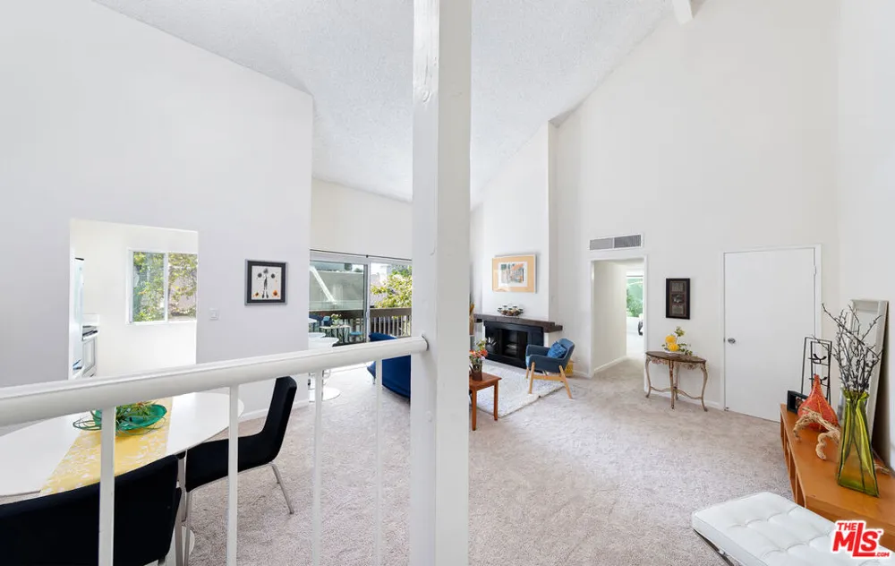 11301 Summertime Lane Culver City, CA 90230