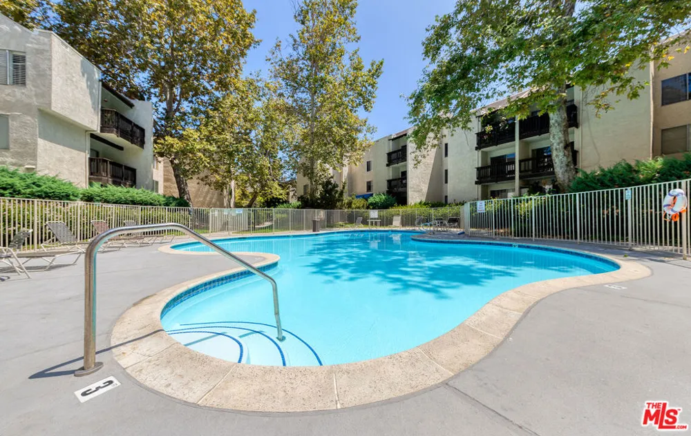 11301 Summertime Lane Culver City, CA 90230