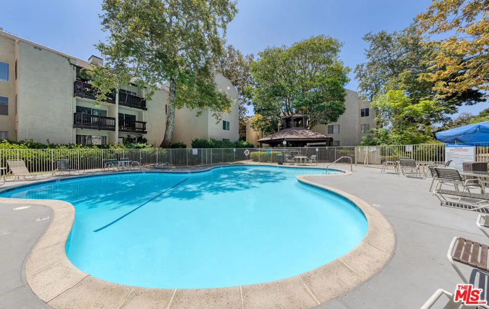 11301 Summertime Lane Culver City, CA 90230