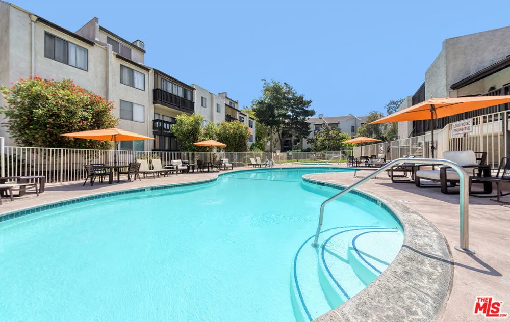 11301 Summertime Lane Culver City, CA 90230