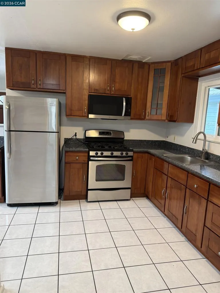 365 Pinole Ave Rodeo, CA 94572